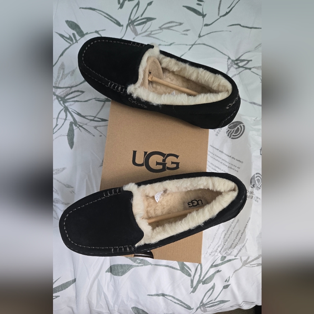 Ugg Ansley Suede Indoor Outdoor Moccasin Slippers
